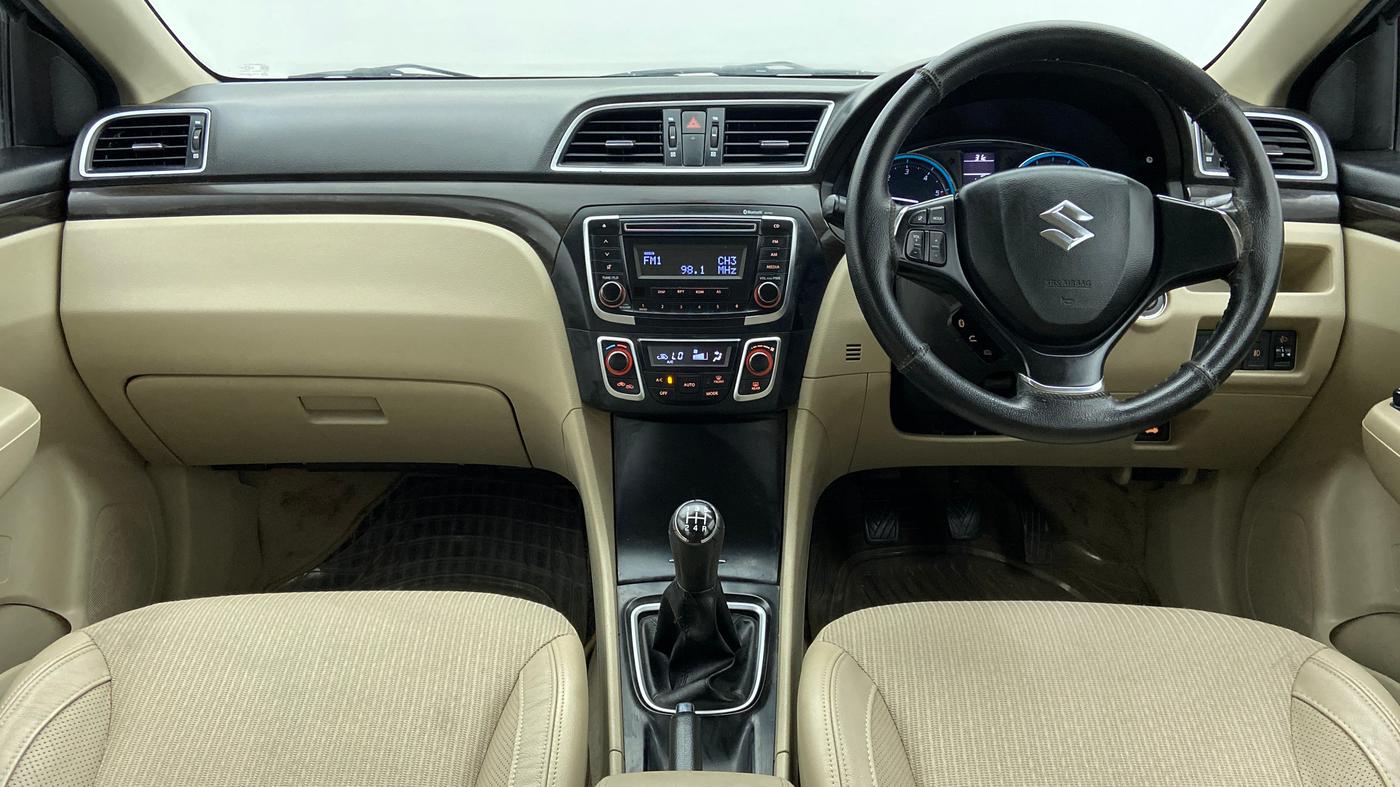 2015 Maruti Ciaz  ZDI SHVS, Diesel, Manual, 76,835 km, Dashboard