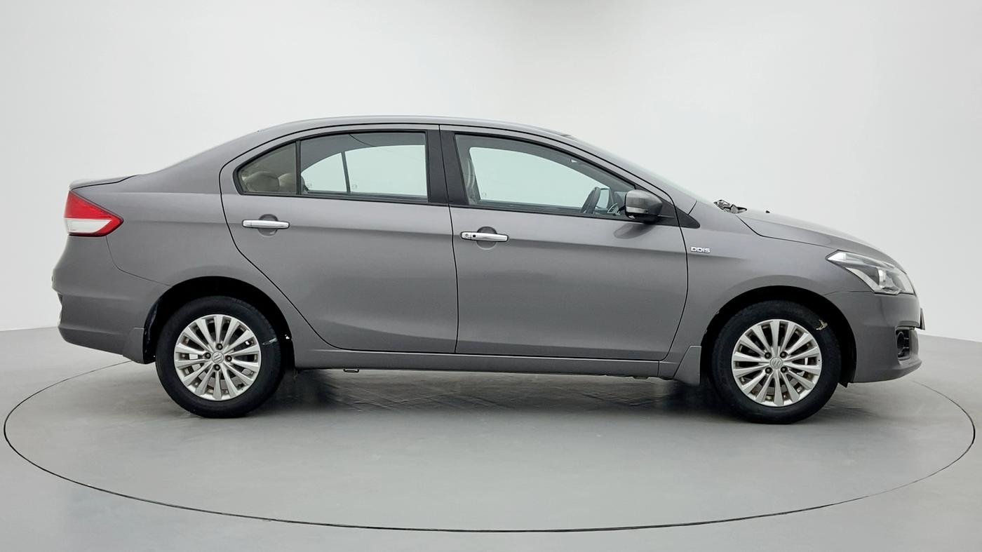 2015 Maruti Ciaz  ZDI SHVS, Diesel, Manual, 76,835 km, Right Side View