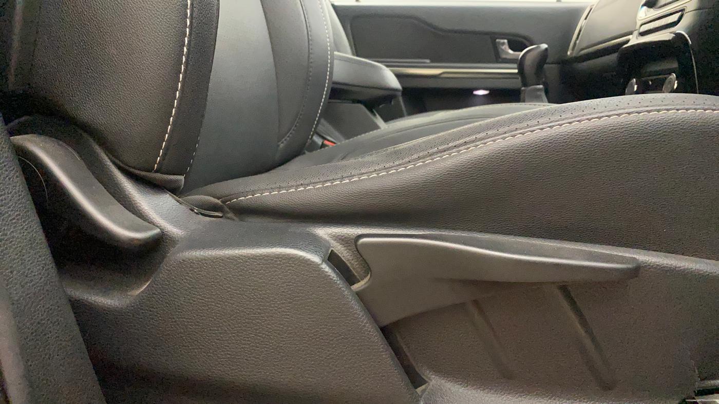 2018 Tata Hexa XT 4X4 7 STR, Diesel, Manual, 1,15,391 km, Driver Side Adjustment Panel