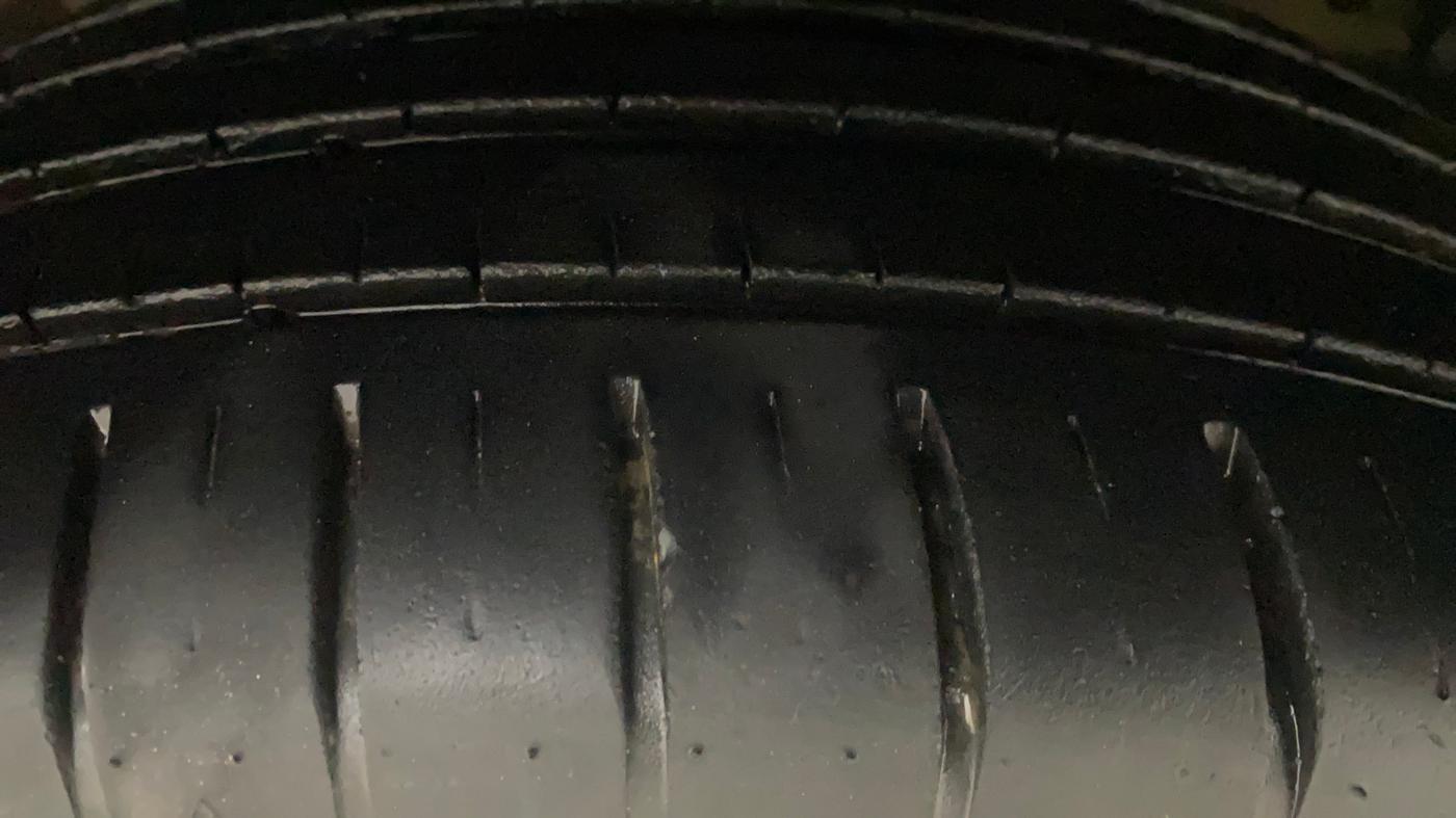 2021 Toyota Glanza G CVT, Petrol, Automatic, 21,415 km, Left Front Tyre Tread