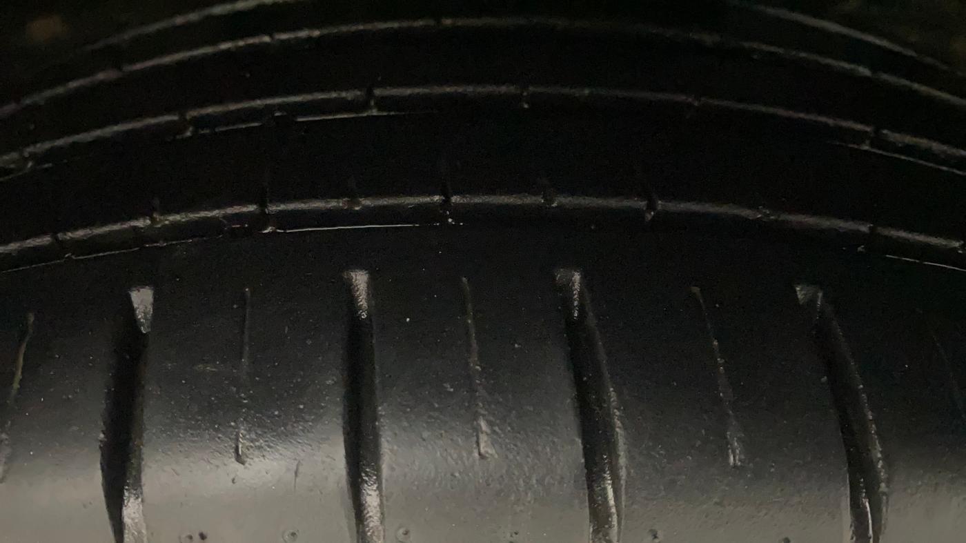 2021 Toyota Glanza G CVT, Petrol, Automatic, 21,415 km, Right Front Tyre Tread