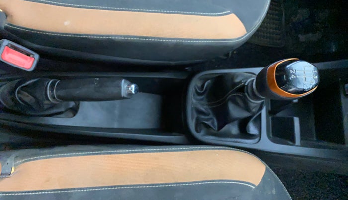 2020 Renault Kwid CLIMBER 1.0 (O), Petrol, Manual, 47,489 km, Gear Lever