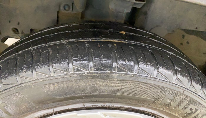 2020 Renault Kwid CLIMBER 1.0 (O), Petrol, Manual, 47,489 km, Left Front Tyre Tread