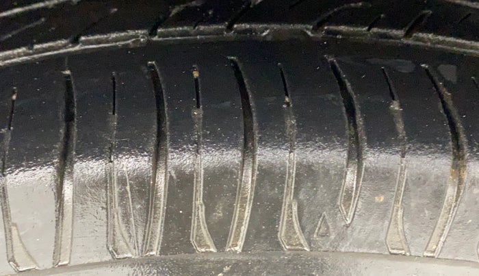 2017 Maruti Celerio ZXI, Petrol, Manual, 59,656 km, Right Rear Tyre Tread