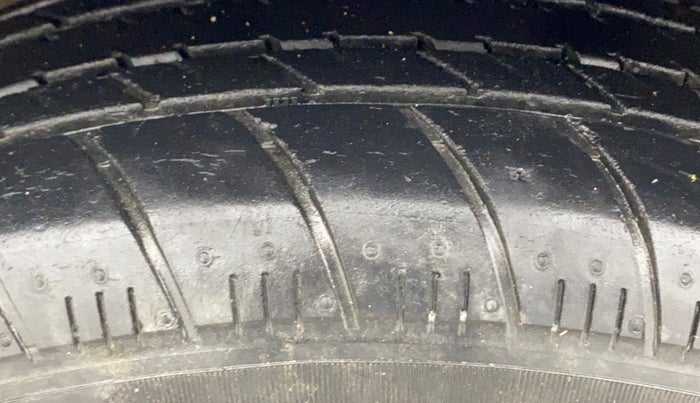 2017 Maruti Celerio ZXI, Petrol, Manual, 59,656 km, Left Front Tyre Tread