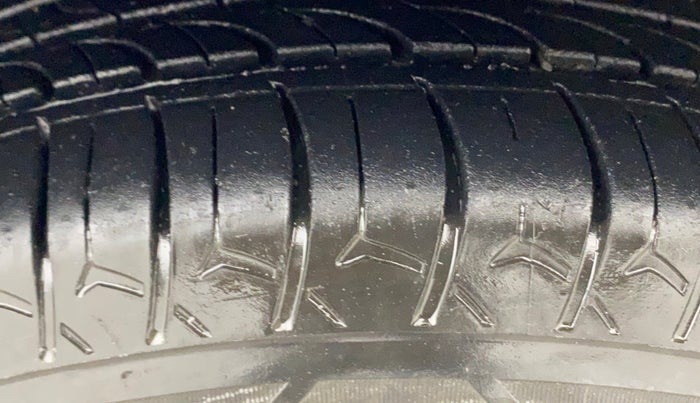 2017 Maruti Celerio ZXI, Petrol, Manual, 59,656 km, Right Front Tyre Tread