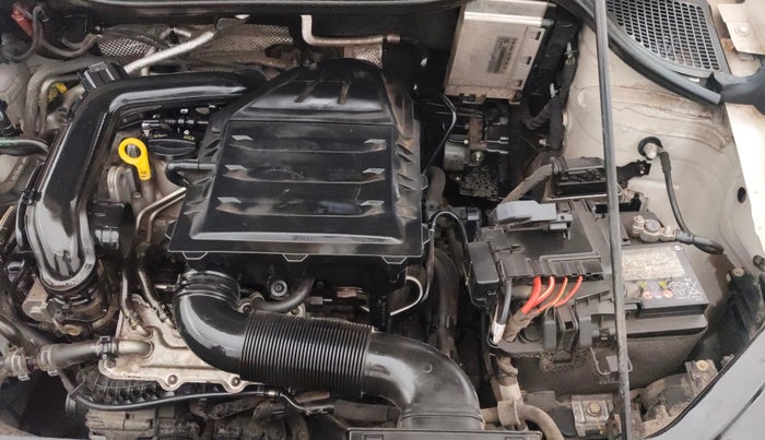 2021 Volkswagen Polo COMFORTLINE 1.0L TSI AT, Petrol, Automatic, 32,415 km, Engine View - Left