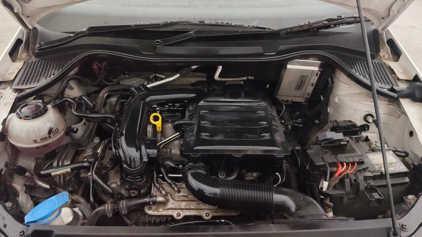 2021 Volkswagen Polo COMFORTLINE 1.0L TSI AT, Petrol, Automatic, 32,487 km, Engine View
