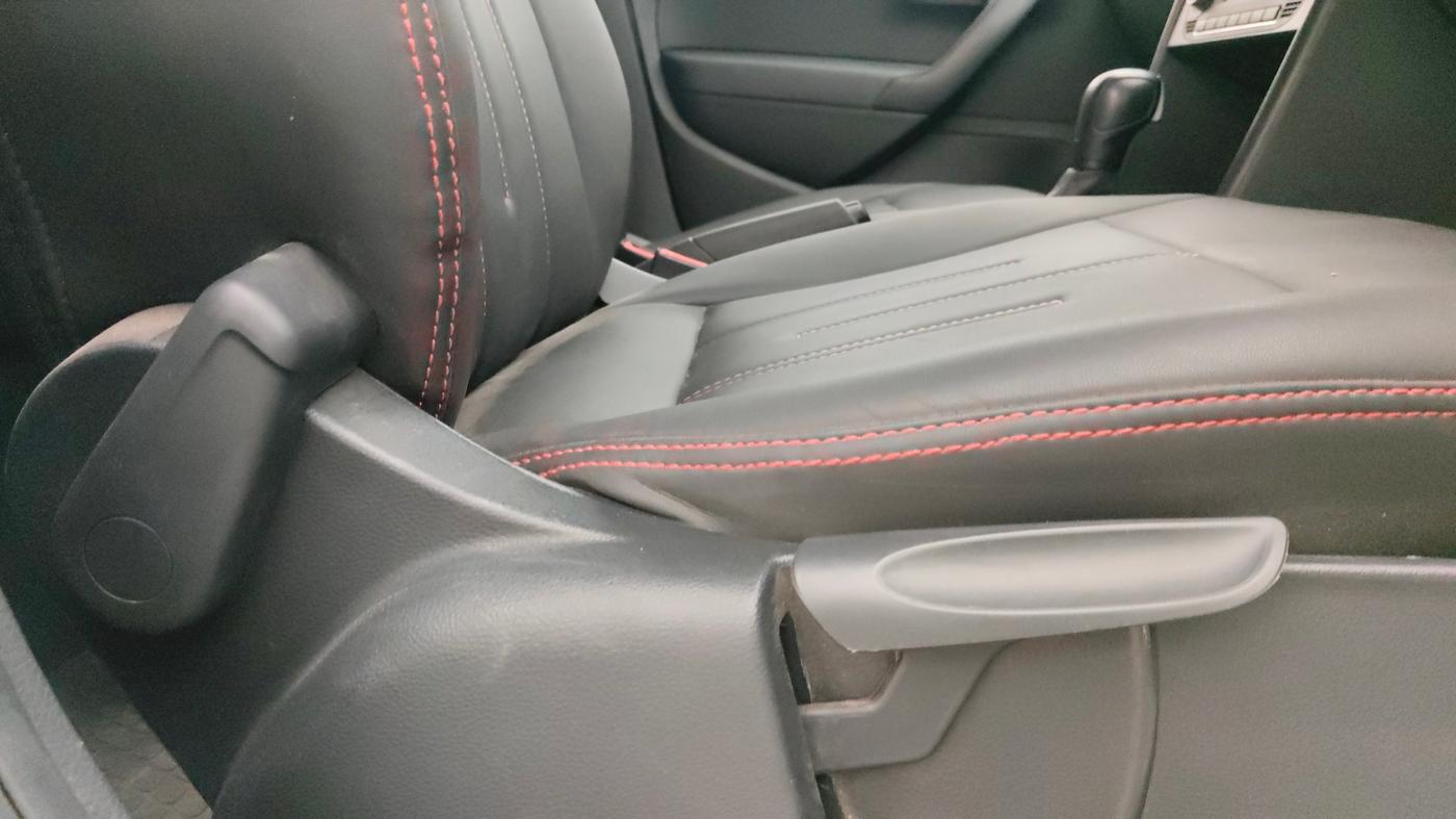 2021 Volkswagen Polo COMFORTLINE 1.0L TSI AT, Petrol, Automatic, 32,487 km, Driver Side Adjustment Panel