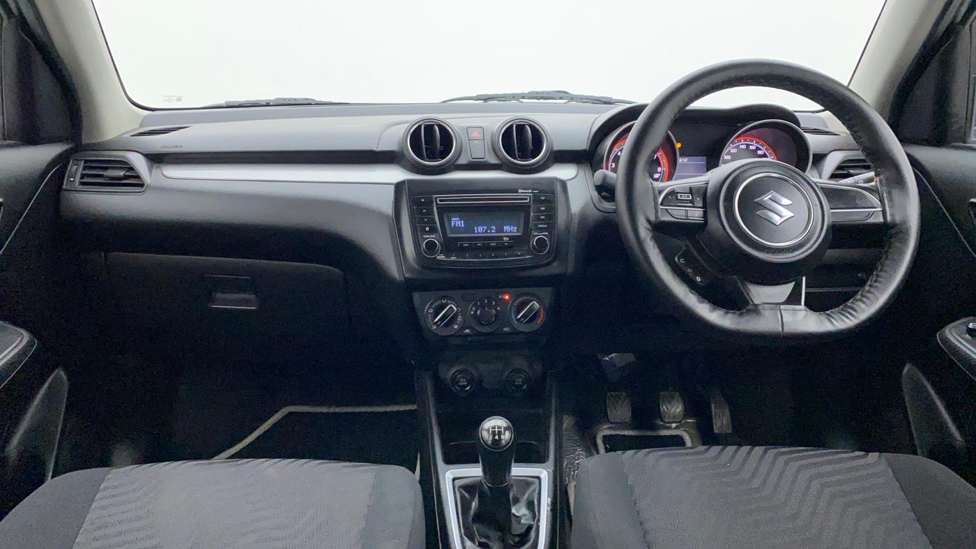 2018 Maruti Swift VXI D, Petrol, Manual, 30,795 km, Dashboard