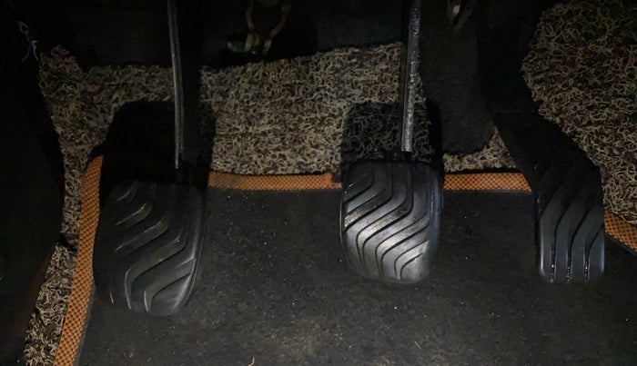 2019 Renault Kwid CLIMBER 1.0, Petrol, Manual, 88,945 km, Pedals