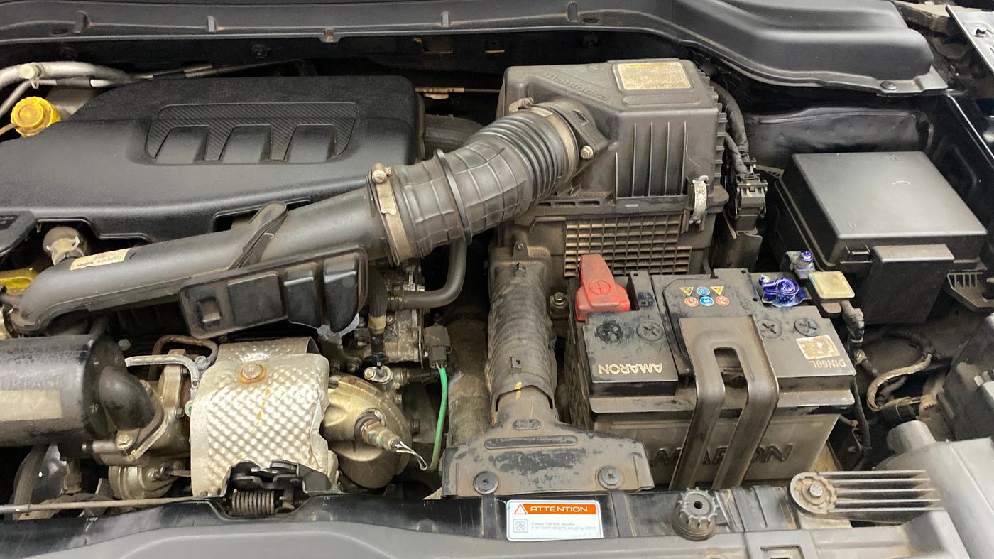 2023 Mahindra XUV300 W8 (O) 1.2 PETROL, Petrol, Manual, 20,347 km, Engine View - Left