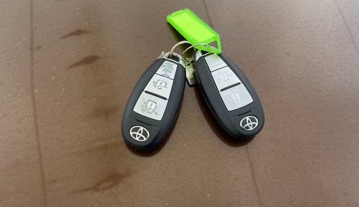 2021 Toyota URBAN CRUISER HIGH GRADE AT, Petrol, Automatic, 45,916 km, Key Close Up