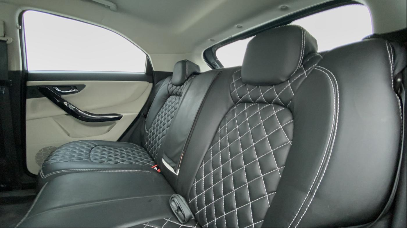 2021 Tata NEXON XZA + 1.2 PETROL A/T, Petrol, Automatic, 14,637 km, Right Side Rear Door Cabin