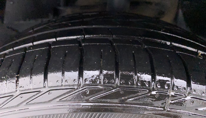 2021 Tata NEXON XZA + 1.2 PETROL A/T, Petrol, Automatic, 14,637 km, Left Front Tyre Tread