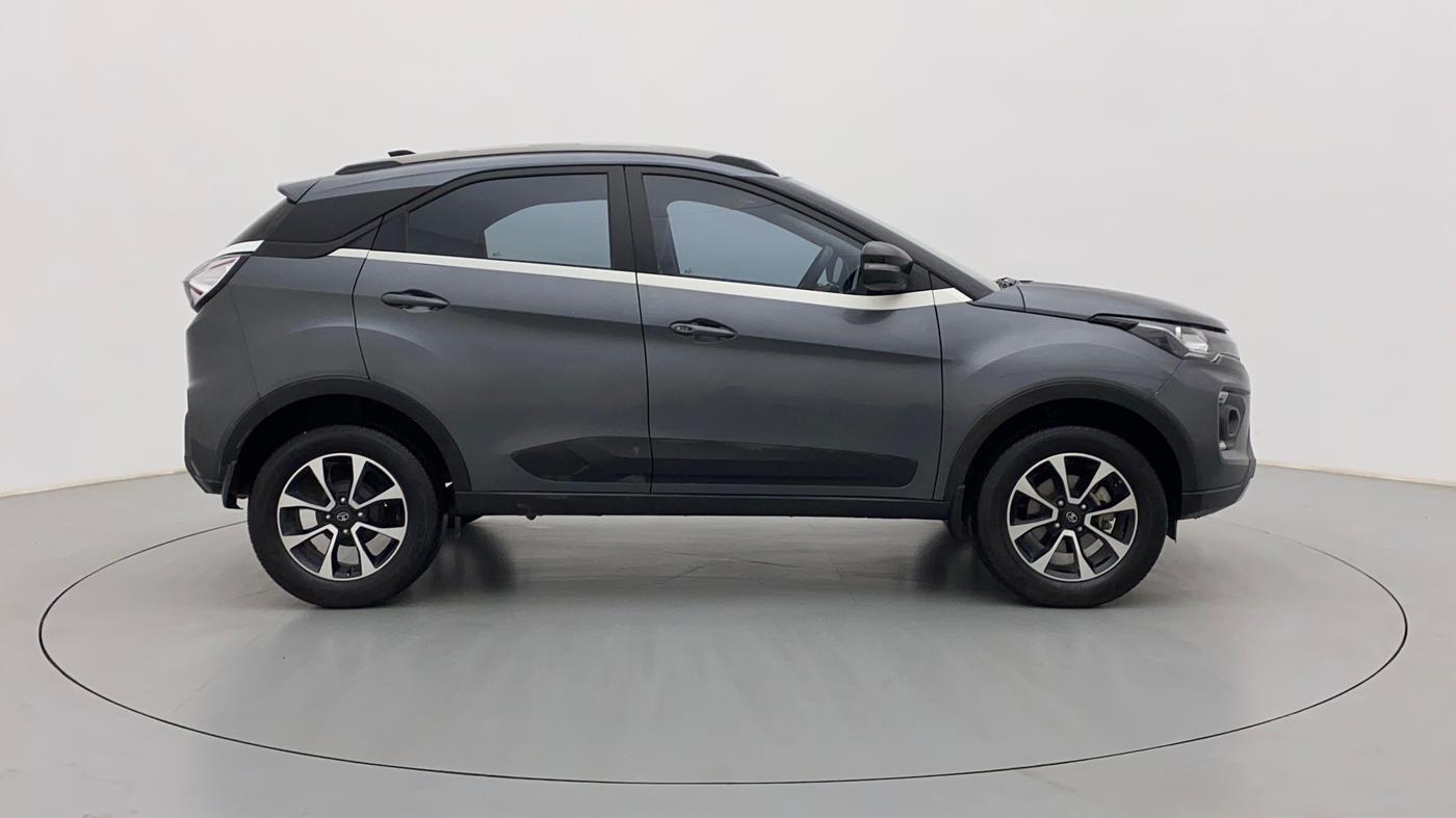 2021 Tata NEXON XZA + 1.2 PETROL A/T, Petrol, Automatic, 14,637 km, Right Side View