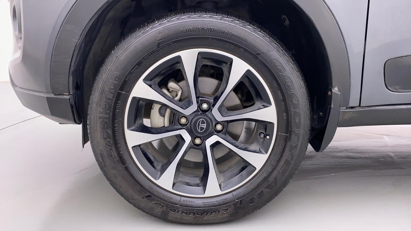 2021 Tata NEXON XZA + 1.2 PETROL A/T, Petrol, Automatic, 14,637 km, Left Front Wheel