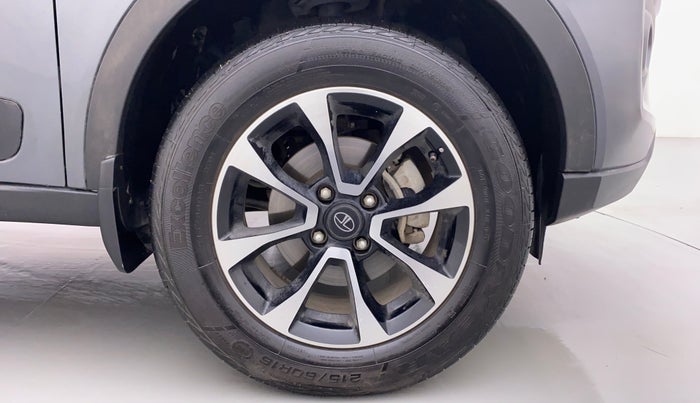 2021 Tata NEXON XZA + 1.2 PETROL A/T, Petrol, Automatic, 14,637 km, Right Front Wheel