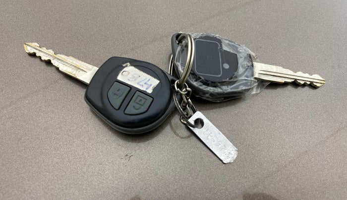 2016 Maruti Wagon R 1.0 VXI AMT, Petrol, Automatic, 68,151 km, Key Close Up