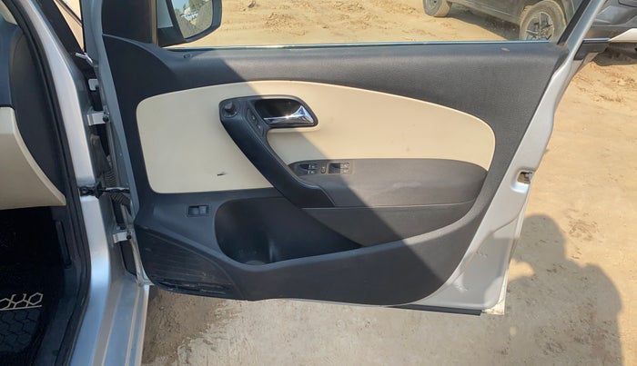 2021 Skoda Rapid AMBITION AT TSI, Petrol, Automatic, 1,06,304 km, Driver Side Door Panels Control