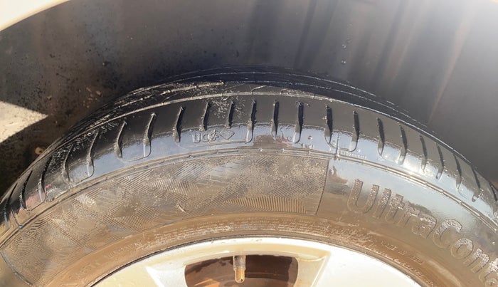 2021 Skoda Rapid AMBITION AT TSI, Petrol, Automatic, 1,06,304 km, Left Rear Tyre Tread