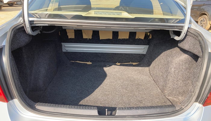 2021 Skoda Rapid AMBITION AT TSI, Petrol, Automatic, 1,06,304 km, Boot Inside