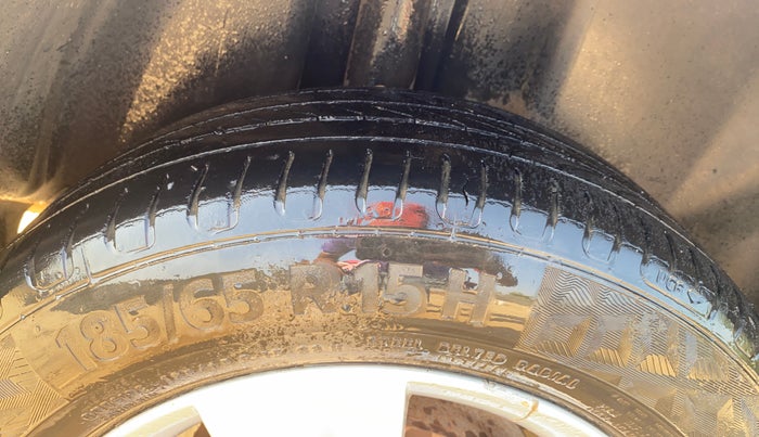 2021 Skoda Rapid AMBITION AT TSI, Petrol, Automatic, 1,06,304 km, Right Rear Tyre Tread