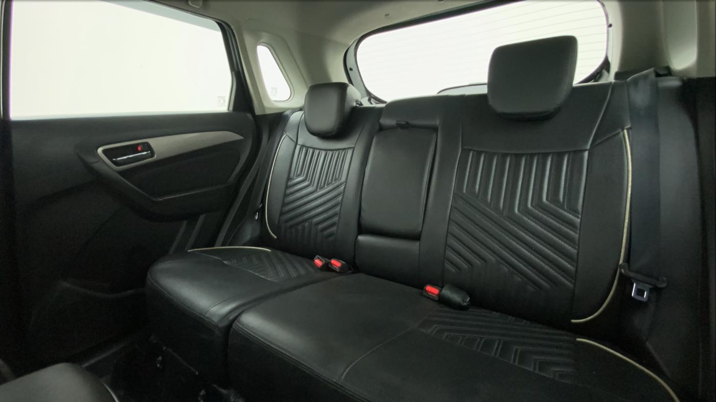 2016 Maruti Vitara Brezza ZDI PLUS, Diesel, Manual, 44,404 km, Right Side Rear Door Cabin