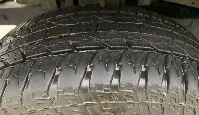 2017 Mahindra Thar CRDE 4X4 AC, Diesel, Manual, 57,143 km, Left Front Tyre Tread