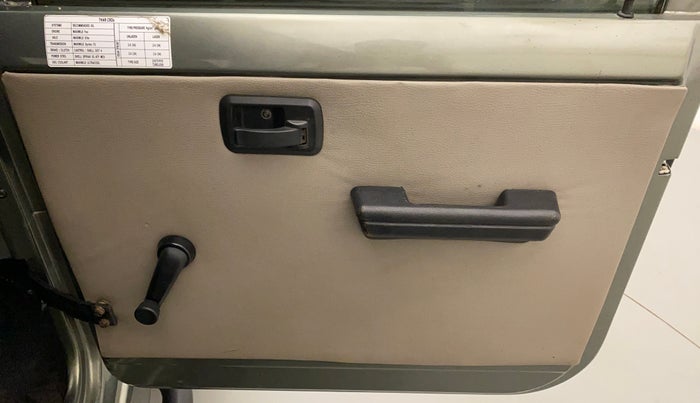 2017 Mahindra Thar CRDE 4X4 AC, Diesel, Manual, 57,143 km, Driver Side Door Panels Control