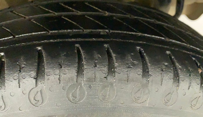 2021 Tata Tiago XT (O) PETROL, Petrol, Manual, 31,544 km, Left Rear Tyre Tread