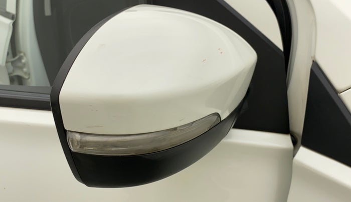 2021 Tata Tiago XT (O) PETROL, Petrol, Manual, 31,544 km, Right rear-view mirror - Indicator light has minor damage