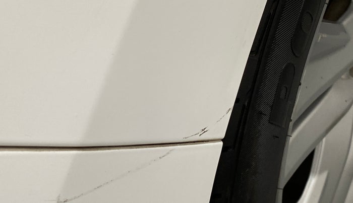 2019 Hyundai New Elantra 2.0 SX(O) AT PETROL, Petrol, Automatic, 65,890 km, Right quarter panel - Minor scratches