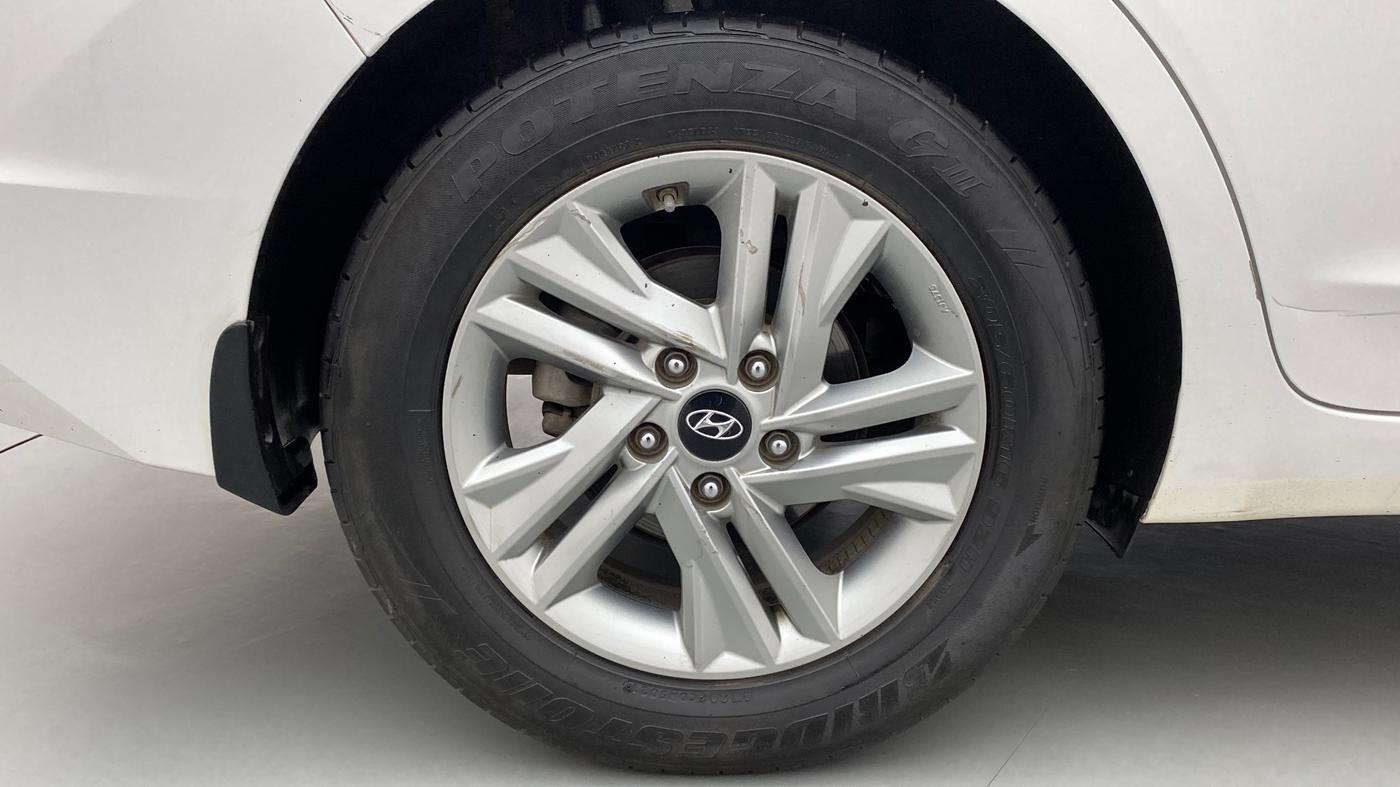 2019 Hyundai New Elantra 2.0 SX(O) AT PETROL, Petrol, Automatic, 65,890 km, Right Rear Wheel
