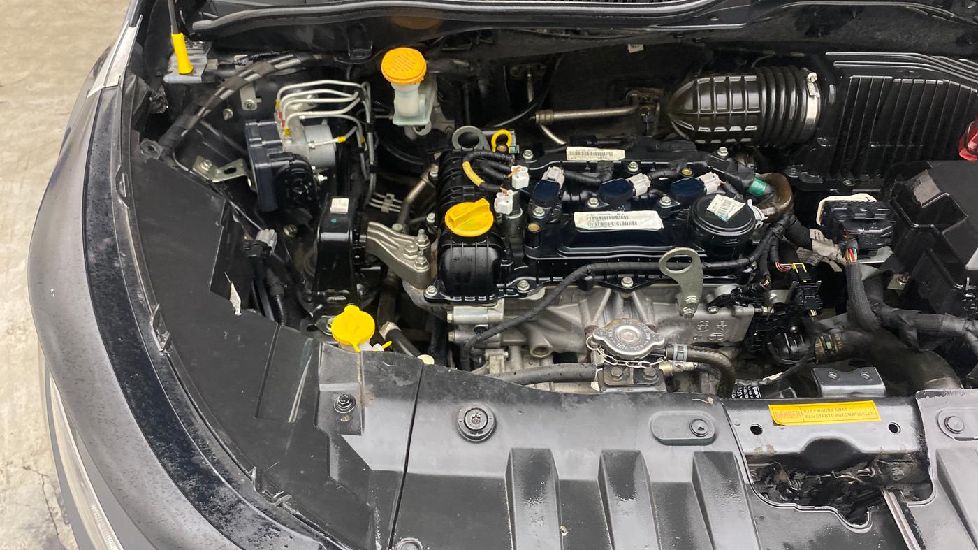 2021 Tata ALTROZ XZ PETROL, Petrol, Manual, 73,936 km, Engine View - Right
