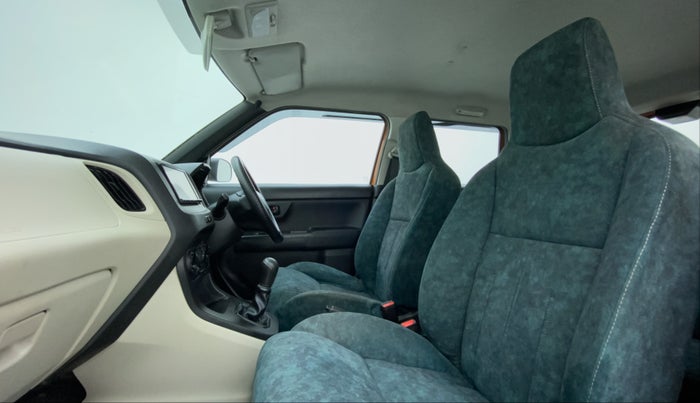 2021 Maruti New Wagon-R 1.0 Lxi (o) cng, CNG, Manual, 28,476 km, Right Side Front Door Cabin