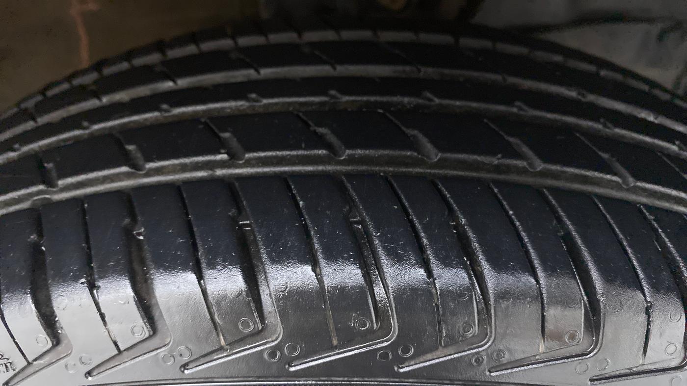 2021 Maruti New Wagon-R 1.0 Lxi (o) cng, CNG, Manual, 28,476 km, Right Front Tyre Tread