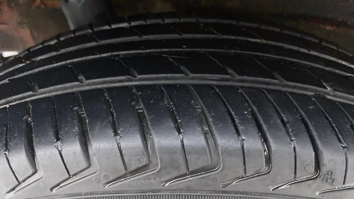 2021 Maruti New Wagon-R 1.0 Lxi (o) cng, CNG, Manual, 28,476 km, Right Rear Tyre Tread