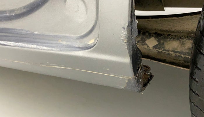 2017 Maruti Wagon R 1.0 LXI, Petrol, Manual, 65,930 km, Left running board - Slight discoloration