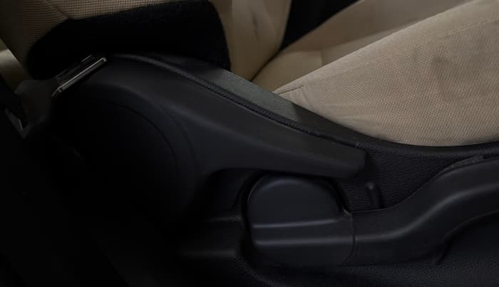 2024 Honda City 1.5L I-VTEC V, Petrol, Manual, 20,484 km, Driver Side Adjustment Panel