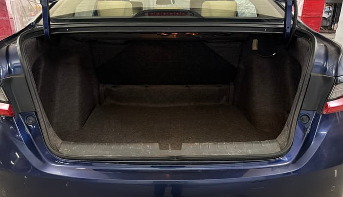 2024 Honda City 1.5L I-VTEC V, Petrol, Manual, 20,484 km, Boot Inside