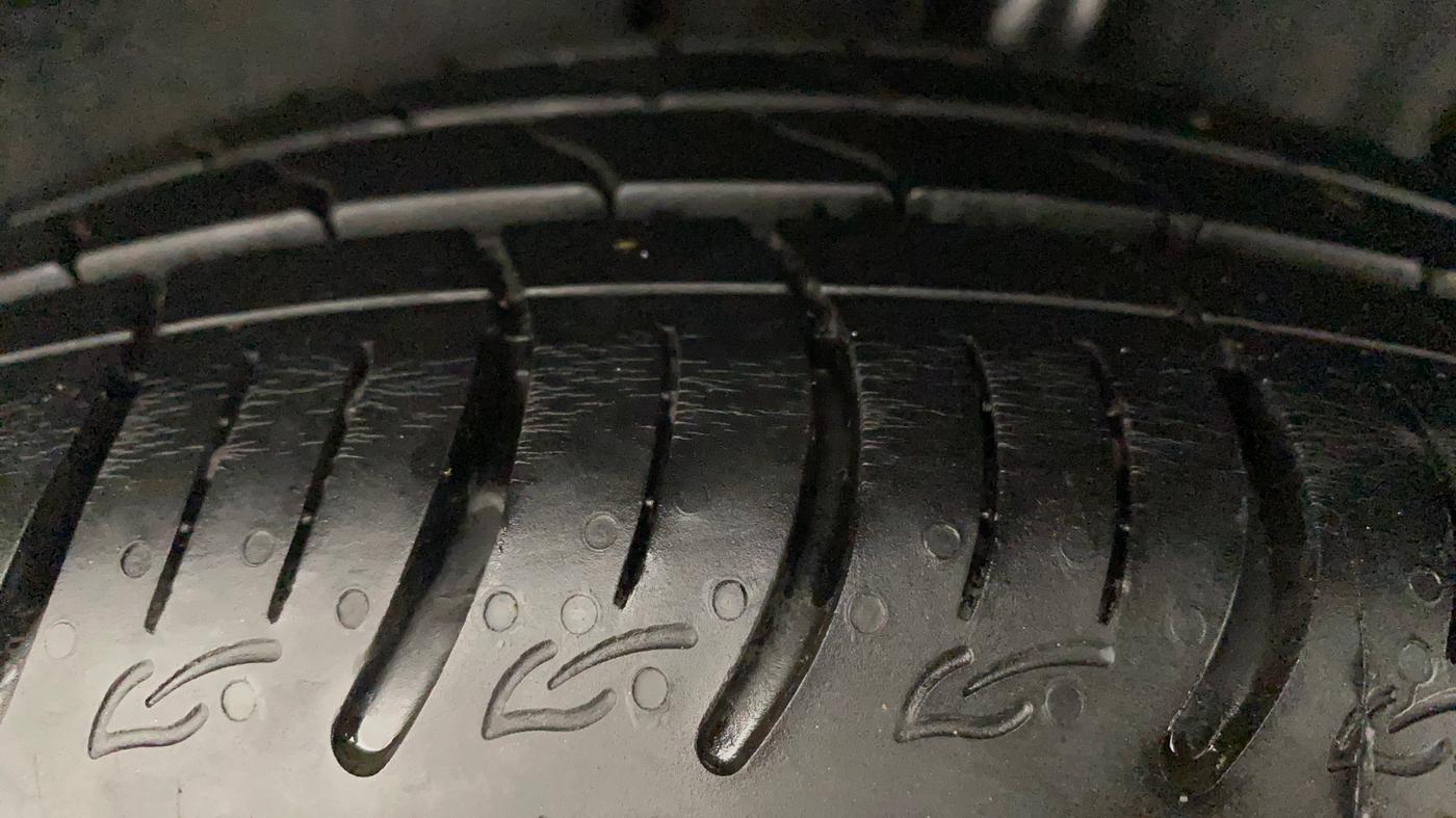 2022 Tata ALTROZ XM PLUS PETROL, Petrol, Manual, 10,409 km, Right Rear Tyre Tread