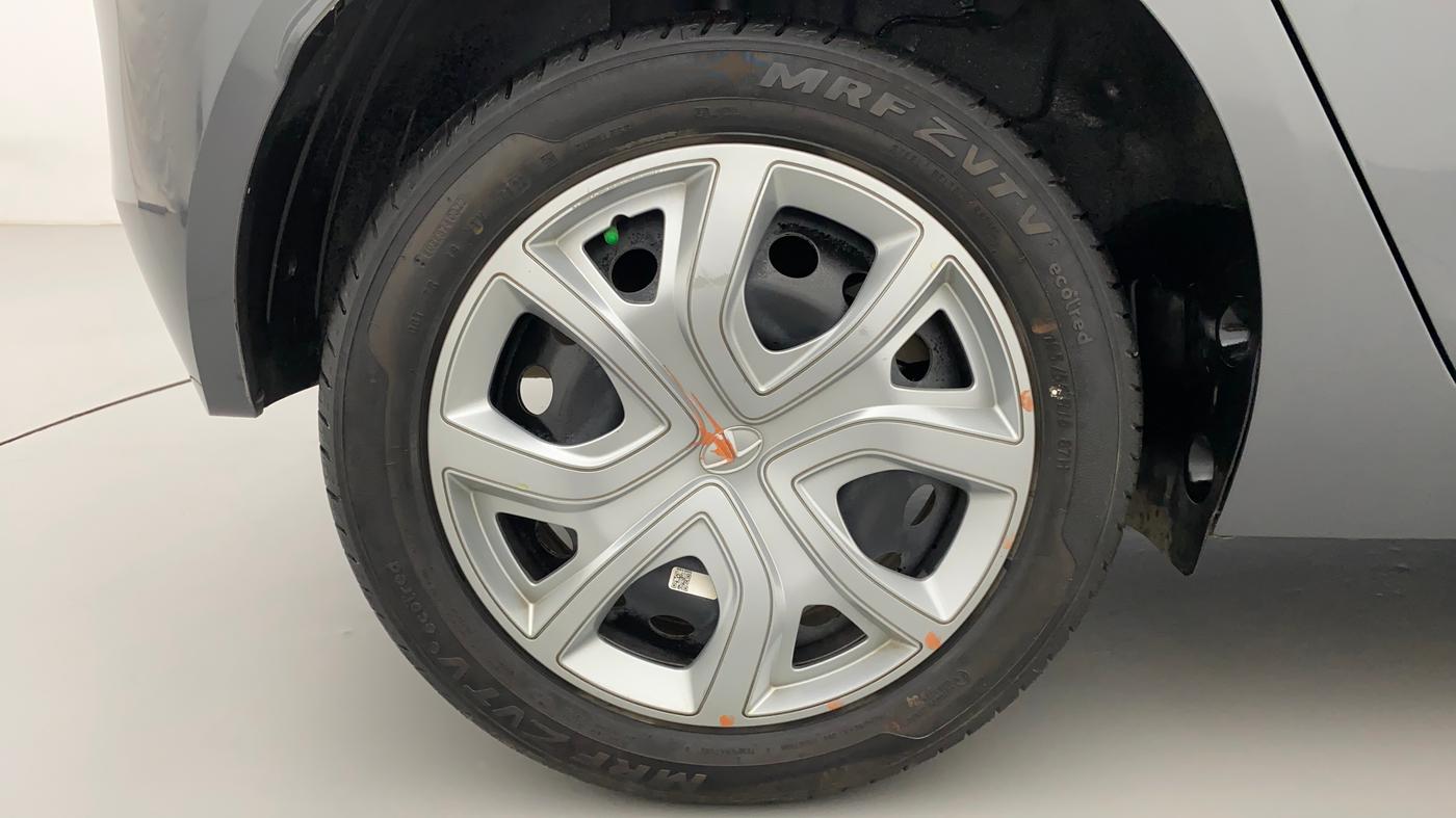 2022 Tata ALTROZ XM PLUS PETROL, Petrol, Manual, 10,409 km, Right Rear Wheel