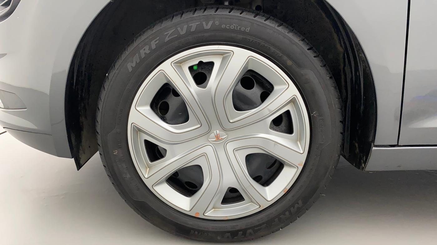 2022 Tata ALTROZ XM PLUS PETROL, Petrol, Manual, 10,409 km, Left Front Wheel