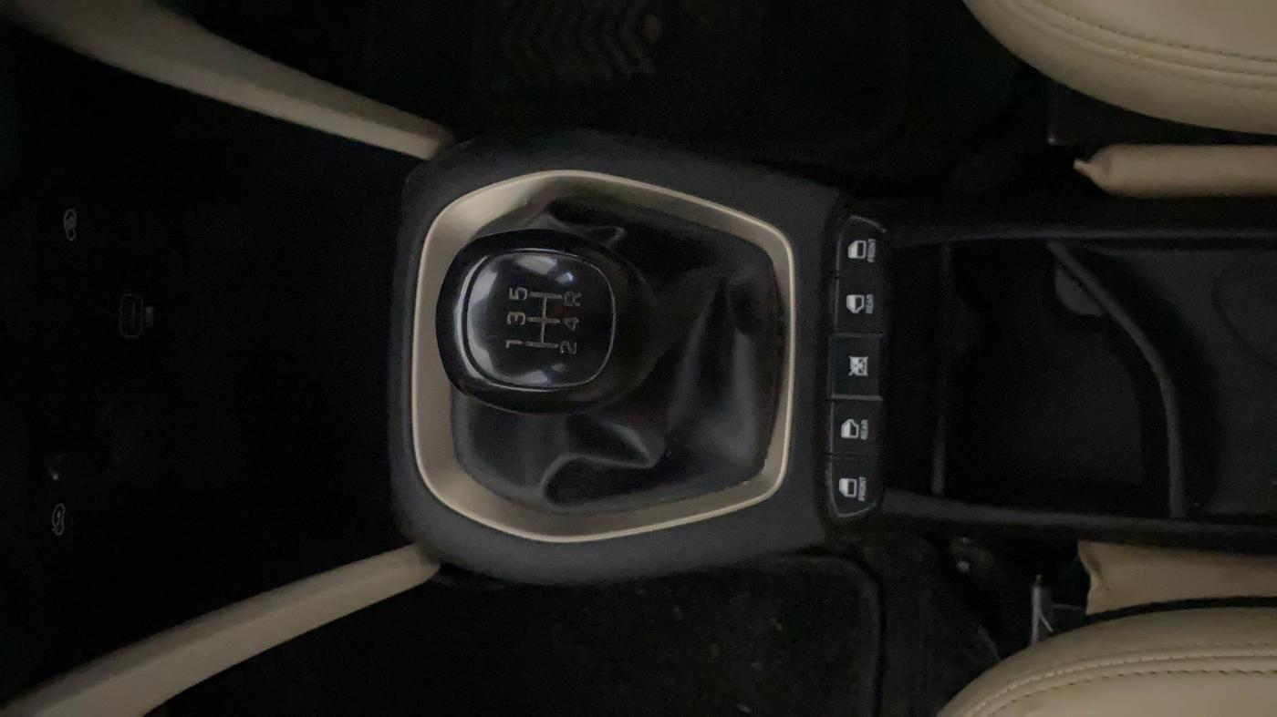 2019 Hyundai NEW SANTRO SPORTZ CNG, CNG, Manual, 78,715 km, Gear Lever