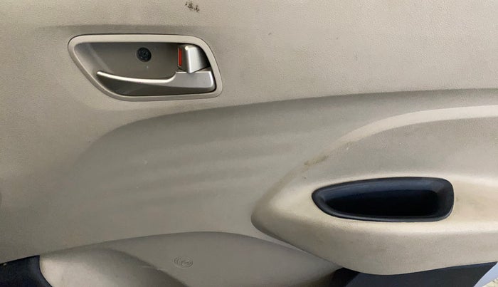 2019 Hyundai NEW SANTRO SPORTZ CNG, CNG, Manual, 78,715 km, Driver Side Door Panels Control