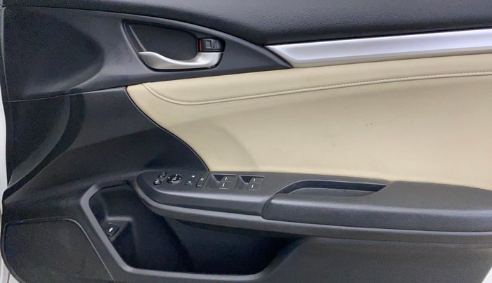 2019 Honda Civic 1.8L I-VTEC VX CVT, Petrol, Automatic, 70,935 km, Driver Side Door Panels Control