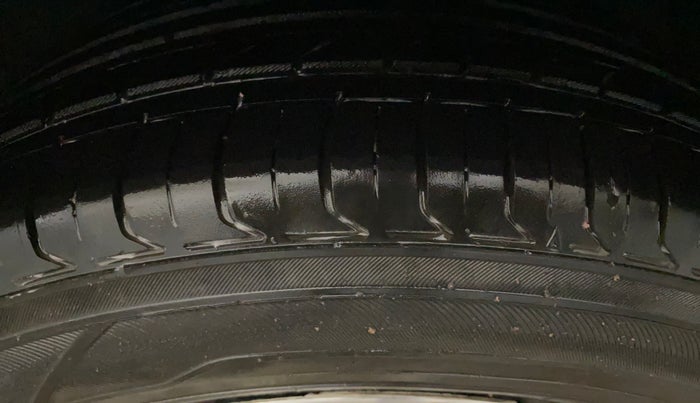 2019 Honda Civic 1.8L I-VTEC VX CVT, Petrol, Automatic, 70,935 km, Left Rear Tyre Tread