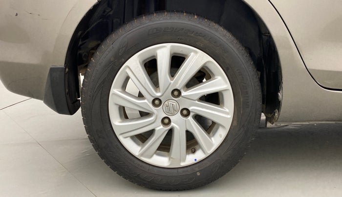 2015 Maruti Swift Dzire ZXI, Petrol, Manual, 18,575 km, Right Rear Wheel