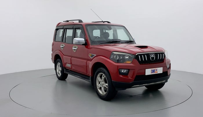 2015 Mahindra Scorpio S10, Diesel, Manual, 54,015 km, Right Front Diagonal